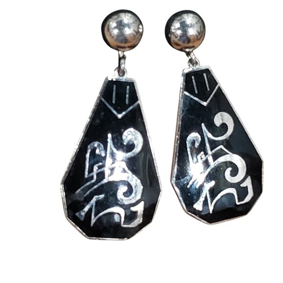 Bergere Jewelry - Vintage Bergere Earrings Clip On Asian Inspired Black Enamel Silver Tone Dangle